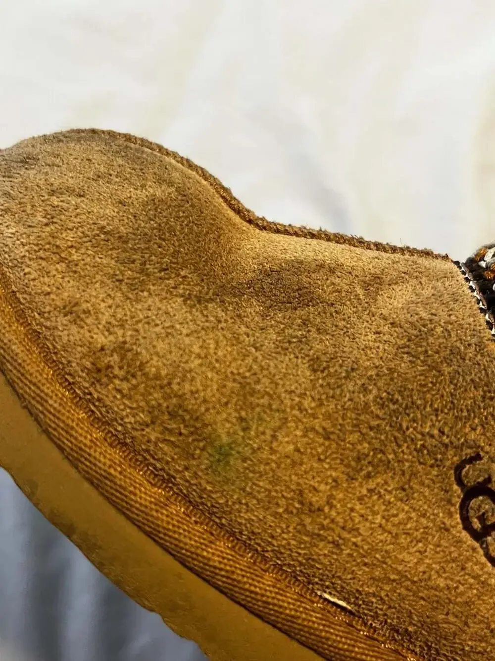 Kids size 13 UGG Tasman Chestnut Suede Slippers